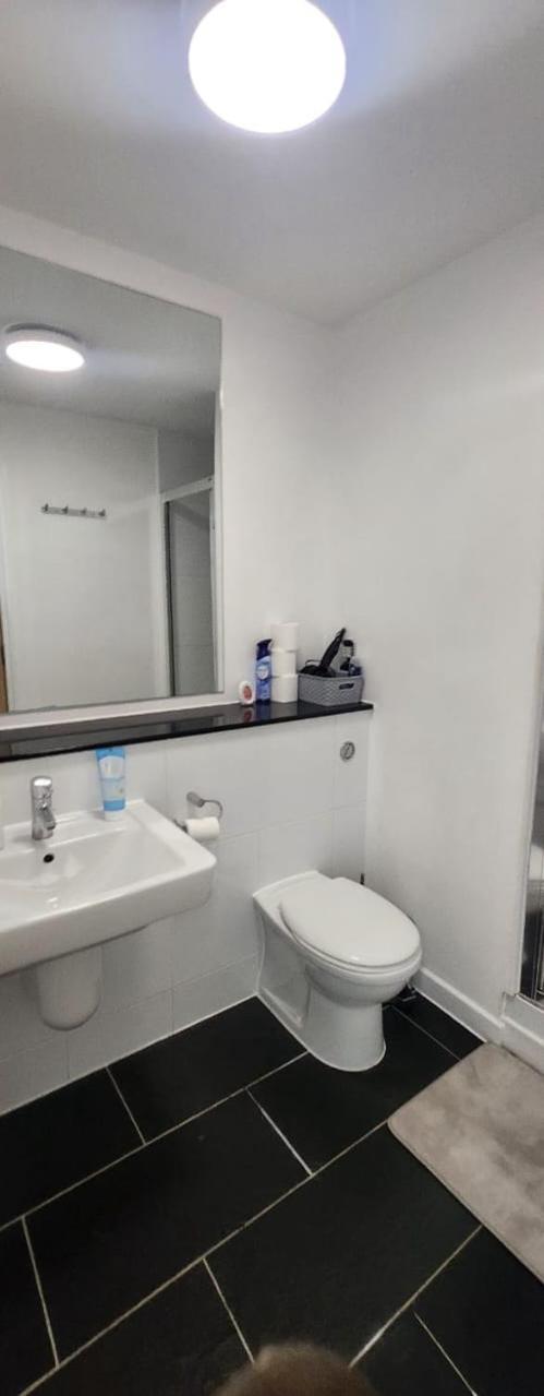 2 Bed Apartment At The Hub Central Milton Keynes Eksteriør bilde