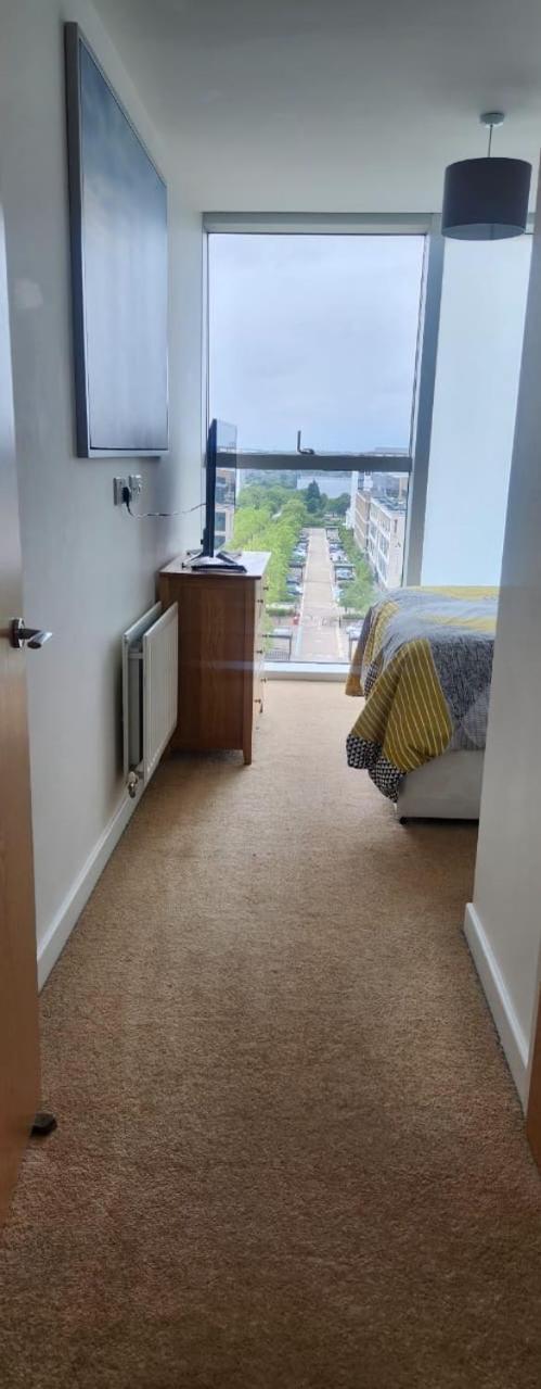 2 Bed Apartment At The Hub Central Milton Keynes Eksteriør bilde